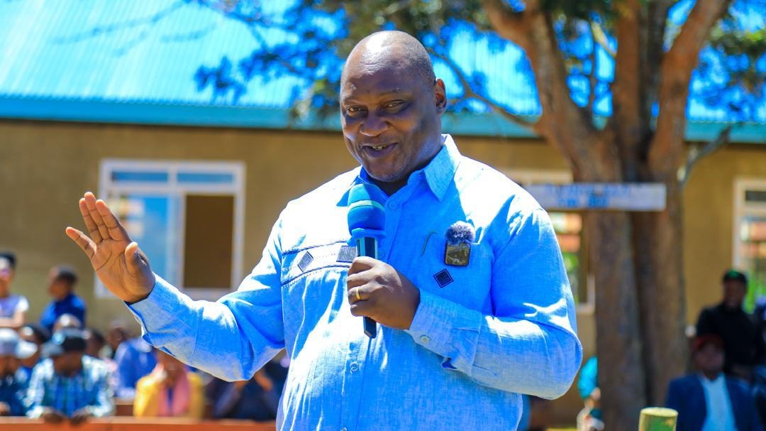 WAZIRI CHONGOLO AWATANGAZIA WAKULIMA WA IDOFI NEEMA YA MRADI WA UMWAGILIAJI