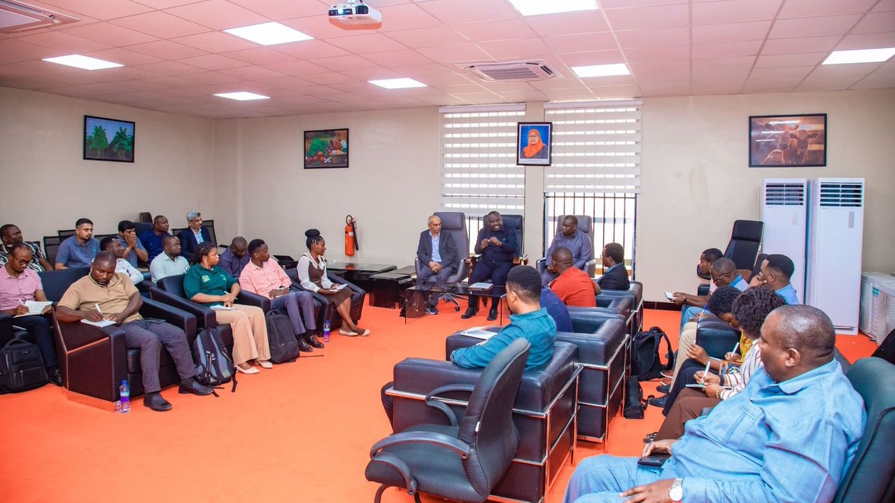 SERIKALI YAIMARISHA MATUMIZI YA TEKNOLOJIA ZA KISASA KUPITIA NDEGE NYUKI ZA KILIMO